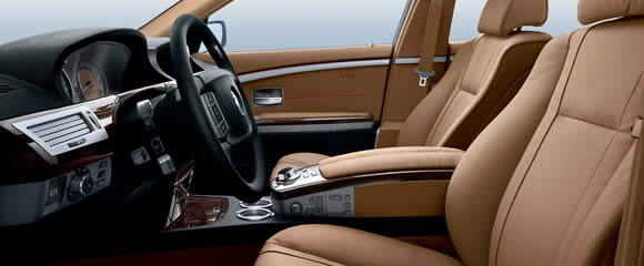 Bmw 750. 2008 BMW 750i Sedan Interior